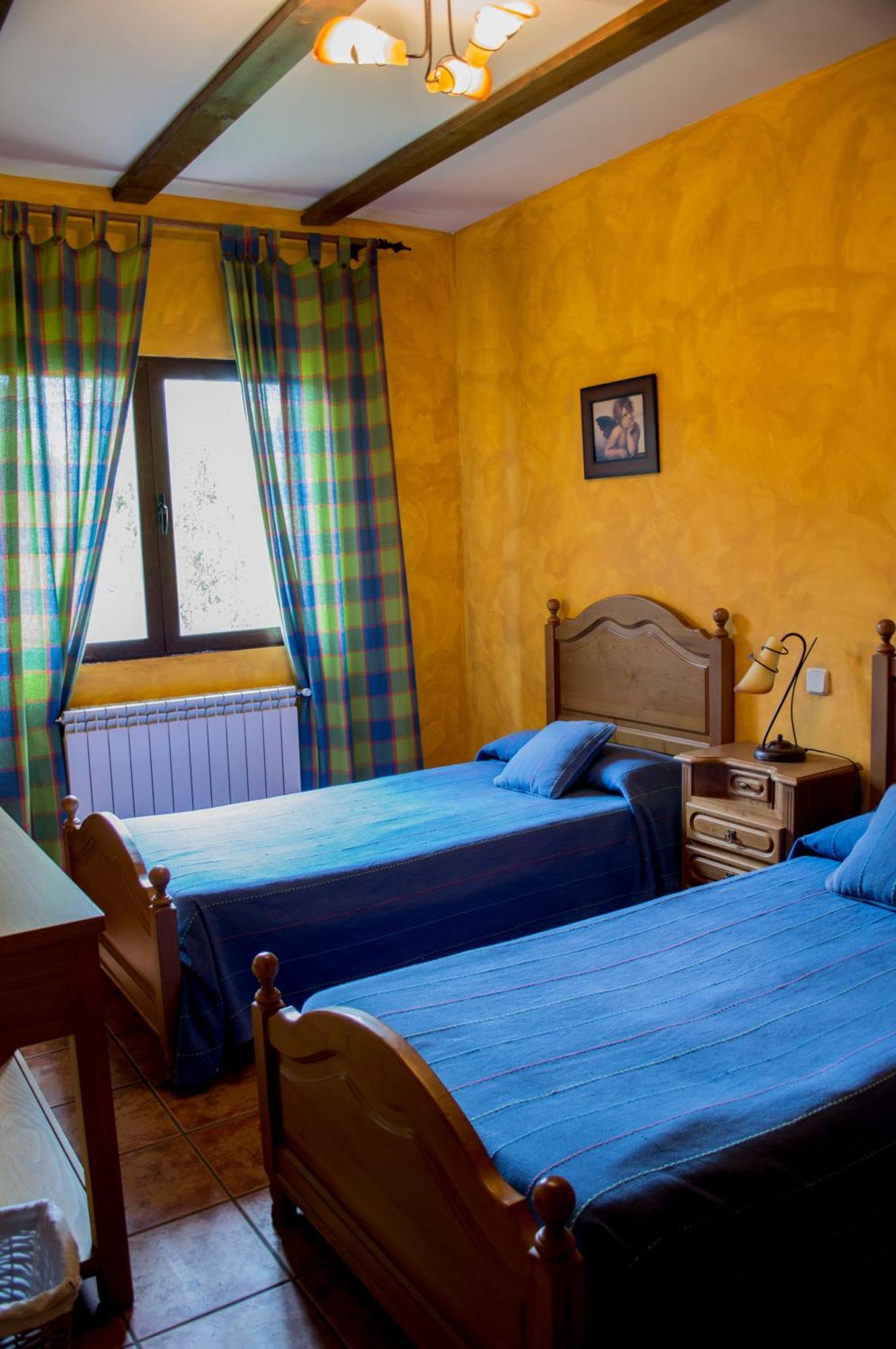 Apartamentos Rurales Alvado Tamajon Екстер'єр фото