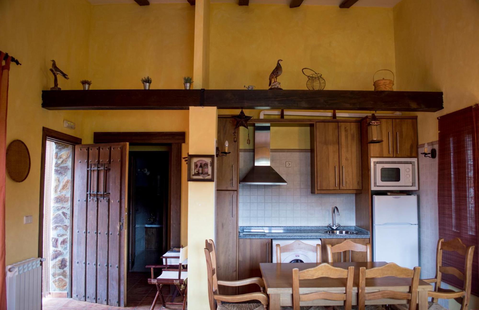 Apartamentos Rurales Alvado Tamajon Екстер'єр фото