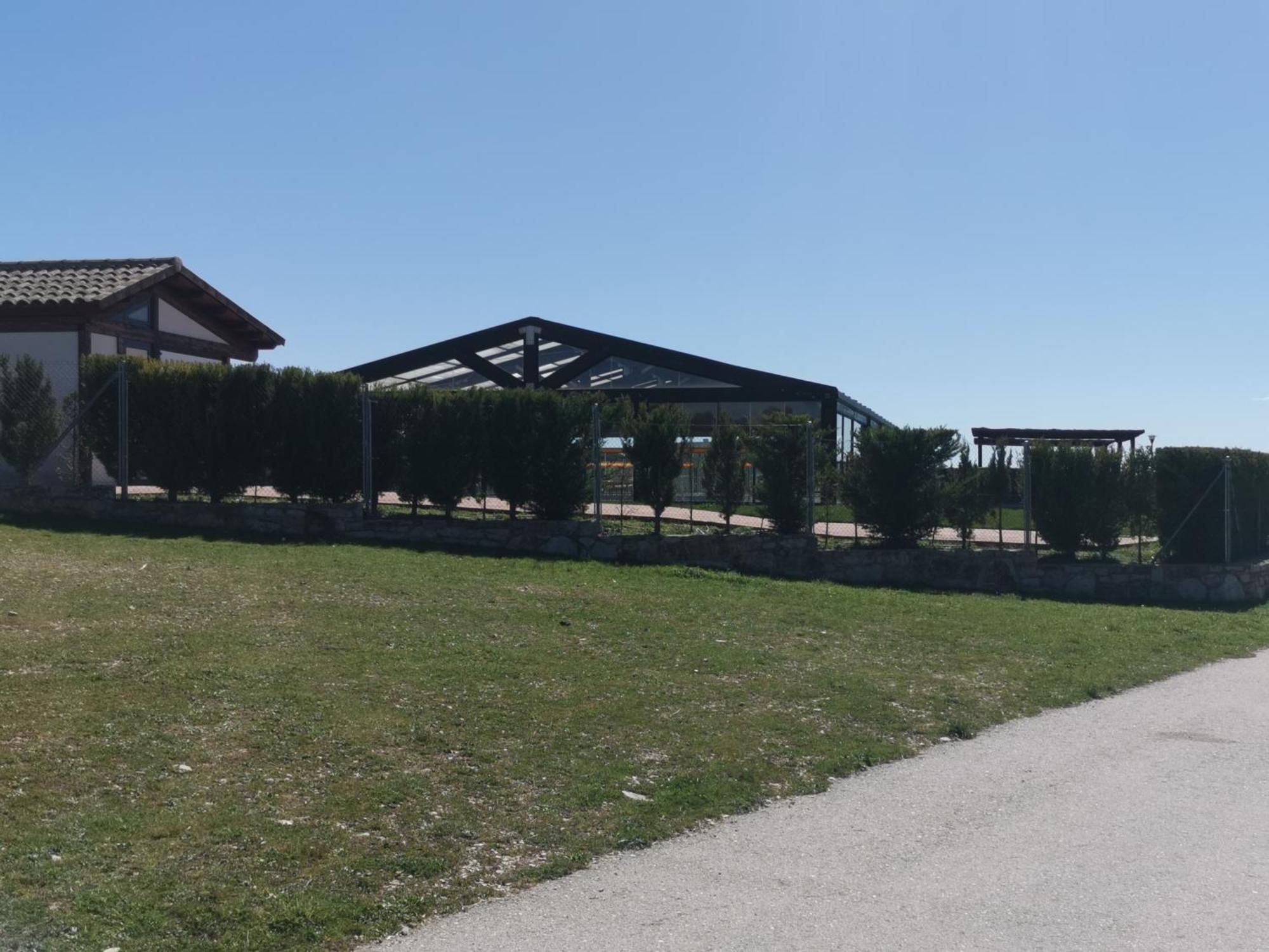 Apartamentos Rurales Alvado Tamajon Екстер'єр фото